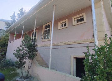 Qara Qarayev metrosu . Ayla Şadlıq Sarayının yanı . İpoteka