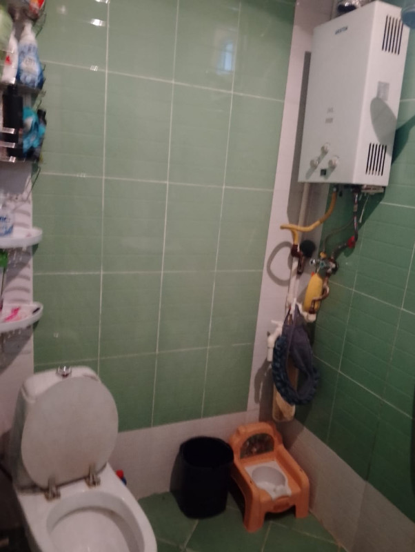 3 otaq heyet evi satllr Ev əşyalı 43000 manata,əşyasız isə 41000 manata