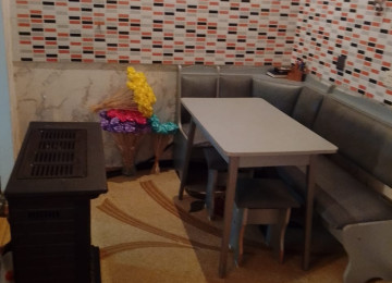 Ev əşyalı 43000 manata,əşyasız isə 41000 manata