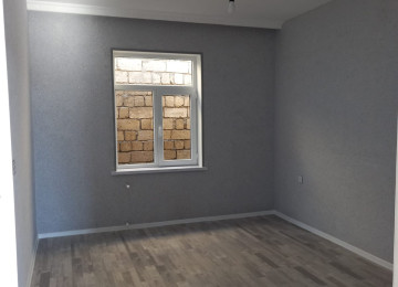 Cox tecili oldugu ucun bu giymete satilir ! Ev Mehdiabad