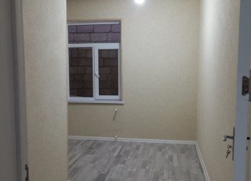 Cox tecili oldugu ucun bu giymete satilir ! Ev Mehdiabad