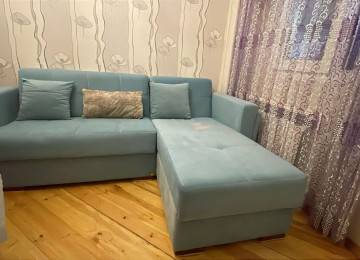 Riyyat ticaret Merkezide 1 otaq 2 ye olmus 45 kv 11