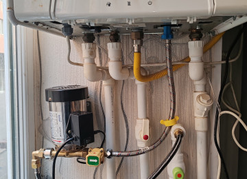 Riyyat ticaret Merkezide 1 otaq 2 ye olmus 45 kv 11