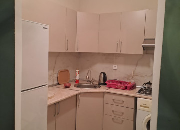 Xırdalan şəhəri, çox əlverişli yerdə 8 mərtəbəli binanın