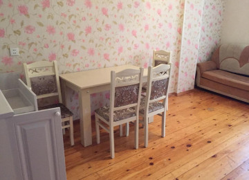 Xlrdalan bakl suqaylt yolun usdu 3 sayll mektebin yaxlql Ev