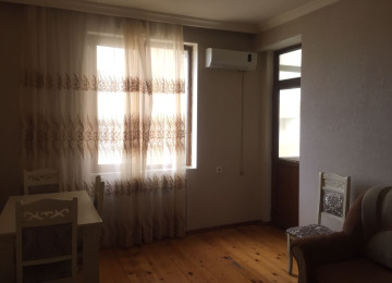 Xlrdalan bakl suqaylt yolun usdu 3 sayll mektebin yaxlql Ev