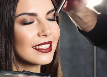 💁🏻‍♀️Vizajist kursunda öyrədilir: - Makiyajın sirrləri; -