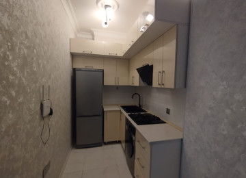 Mənzil AAAF parkda Narınc market və Bravo marketin