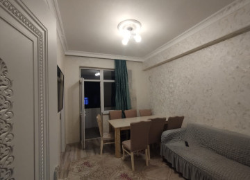 Mənzil AAAF parkda Narınc market və Bravo marketin