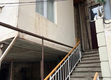 Azadliq m.st .Rəsulzadə qəs.İravan dram teatrinin (Klub)