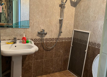 Azadliq m.st .Rəsulzadə qəs.İravan dram teatrinin (Klub)