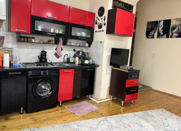 Azadliq m.st .Rəsulzadə qəs.İravan dram teatrinin (Klub)