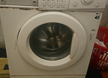 Lg markali 5kg paltaryuyan satilir. Islek veziyyetdedir.