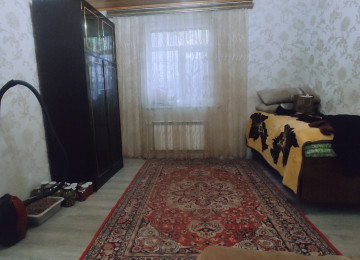 Qara Qarayev metrosuna 15 dəqiqəlik piyada məsafədə . Ayla