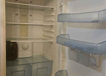 Beko markali soyuducu satilir. Islek veziyyetdedir. Yenisi