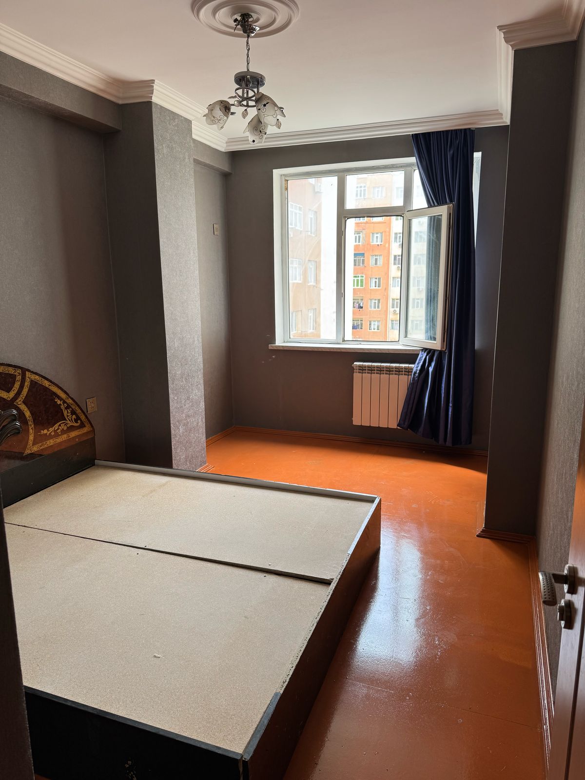 Xlrdalan 2 otaq menzil kiraye verlir 350 azn 70 kv Yeni