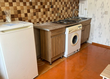 Xlrdalan 2 otaq menzil kiraye verlir 350 azn 70 kv Yeni