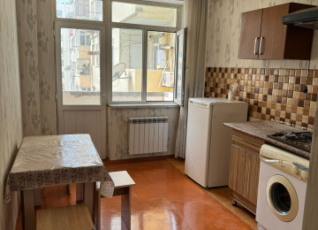 Xlrdalan 2 otaq menzil kiraye verlir 350 azn 70 kv Yeni