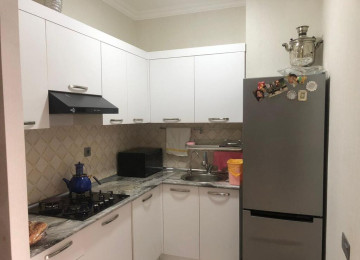 Xırdalanda , İcra hakimiyyəti və 1 nömrəli məktəbə yaxın ,2