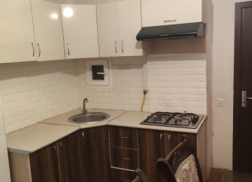 Riyat TM ile uzbeyuz qanuni 3 otaq menzil 83 kv Menzil