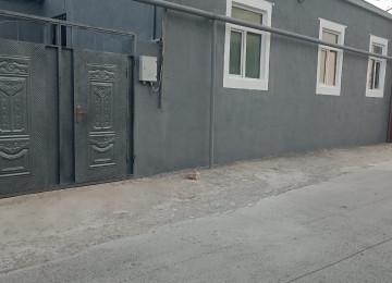 Xlrdalan Azbitam terefde yeresir 3 otaq heyet evi satllr