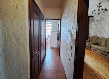 Xırdalan, köhne bazarın yaxınlığında 9 mərtəbəli binanın 5