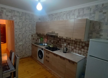 Qurtulus 93 de qesebeside yerlesen Menzil kiraye verlir