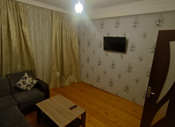 Qurtulus 93 de qesebeside yerlesen Menzil kiraye verlir