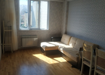 Xlrdalan kirsdal Abseron 1 de 2 otaq menzil 42 kv 420 azn