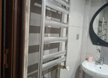 Riyyat ticaret Merkezi 2 otaq menzil kiraye verlir qaz islq