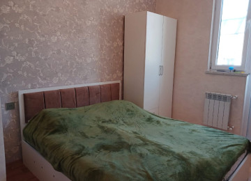 Xlrdalan Kristal 1.(H.Əliyev prospekti)də yerləşir,tam