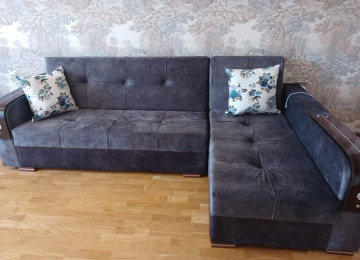 Xlrdalan Kristal 1.(H.Əliyev prospekti)də yerləşir,tam