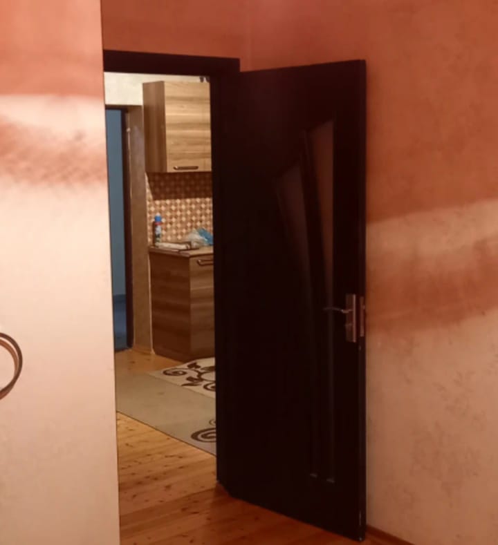 Xirdalanda. Abseron sity binasinda, 7 mertebeli yeni