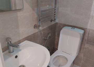 Xlrdalada kirsdal Abseron 1 de 1 otaq 2 ye olmus 320 azn