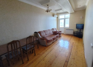 Xlrdalan 3 nomreli mektebin yanl Ev tam təmirlidir, qaz su