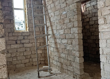 3 sotun içində. 25x12 həyət. 10x11 ev sahəsi . şəkildə