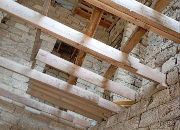 3 sotun içində. 25x12 həyət. 10x11 ev sahəsi . şəkildə