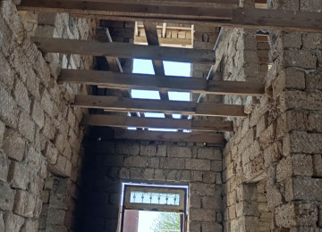 3 sotun içində. 25x12 həyət. 10x11 ev sahəsi . şəkildə