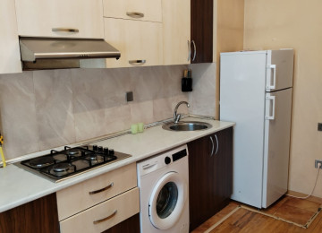 Xlrdalan Kirsdal 1 de 2 otaq 430 azn hersarayeti var qaz