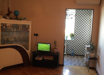 Xlrdalada Kohne bazarln yanl 3 otaq 65kv 450 azn 16