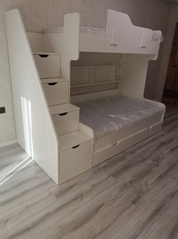 İkimərtəbəli çarpayı Sifarişlə hazırlanır Rəng seçimi var