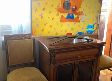 Təcili!!!!!!!!! Stol+8 stul, klassik divan+2 kreslo, qonaq