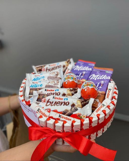 Kinder buketler sifarisle hazirlanir Sifarisler en az 1-3