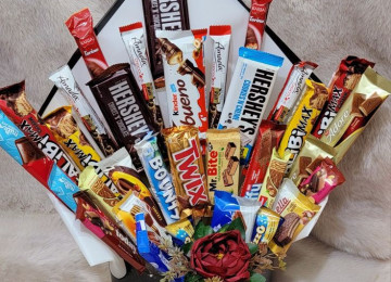 Hediyye buketleri sifarisle hazirlanir Sifarisler en az 1-3