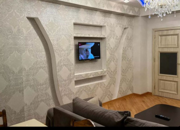 Masazlr Qurtlus 93 2 otaq 60 kv Menzilde hersarayeti var