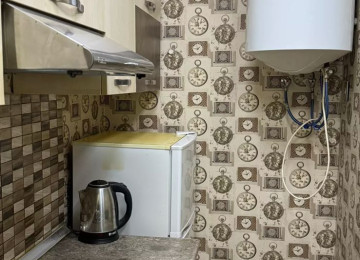 Masazlr Qurtlus 93 2 otaq 60 kv Menzilde hersarayeti var