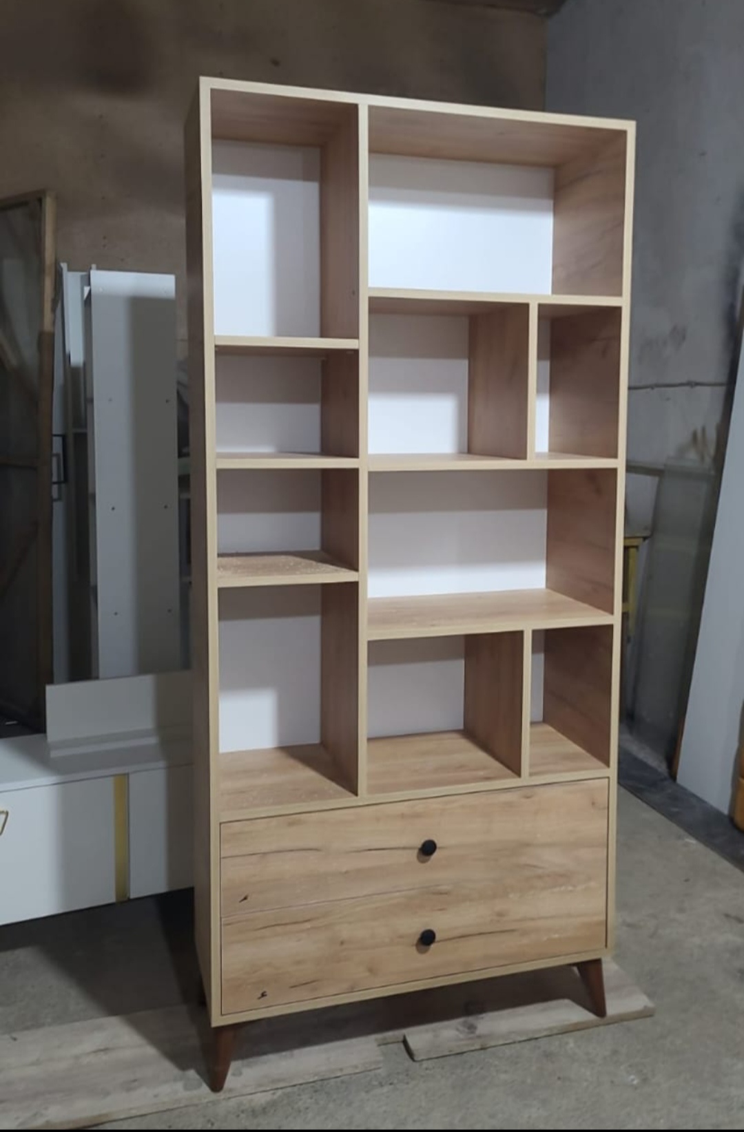 Kitab dolabı Sifarişlə hazırlanır Rəng seçimi var Ölçü