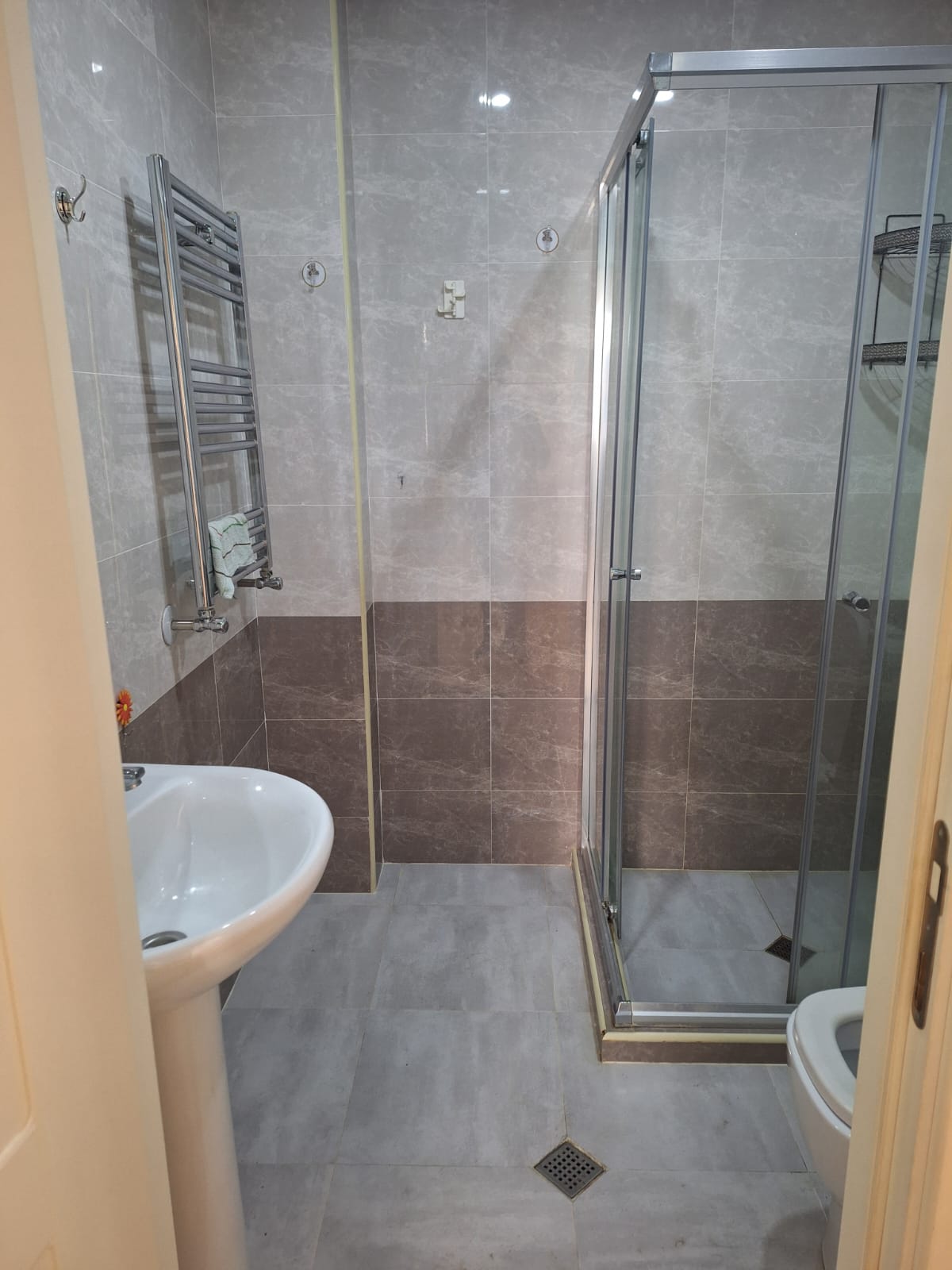 Xlrdalan Kirsdal Abseron 1 de 2 otaq Radnoy 62kv Temiz