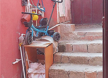 xrdalan zeka marketin yani Ev ayleye verlir uzun mudetli