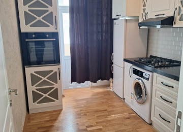 Xlrdalan Kirsdal Abseron 1 de 2 otaq Radnoy 62kv Temiz